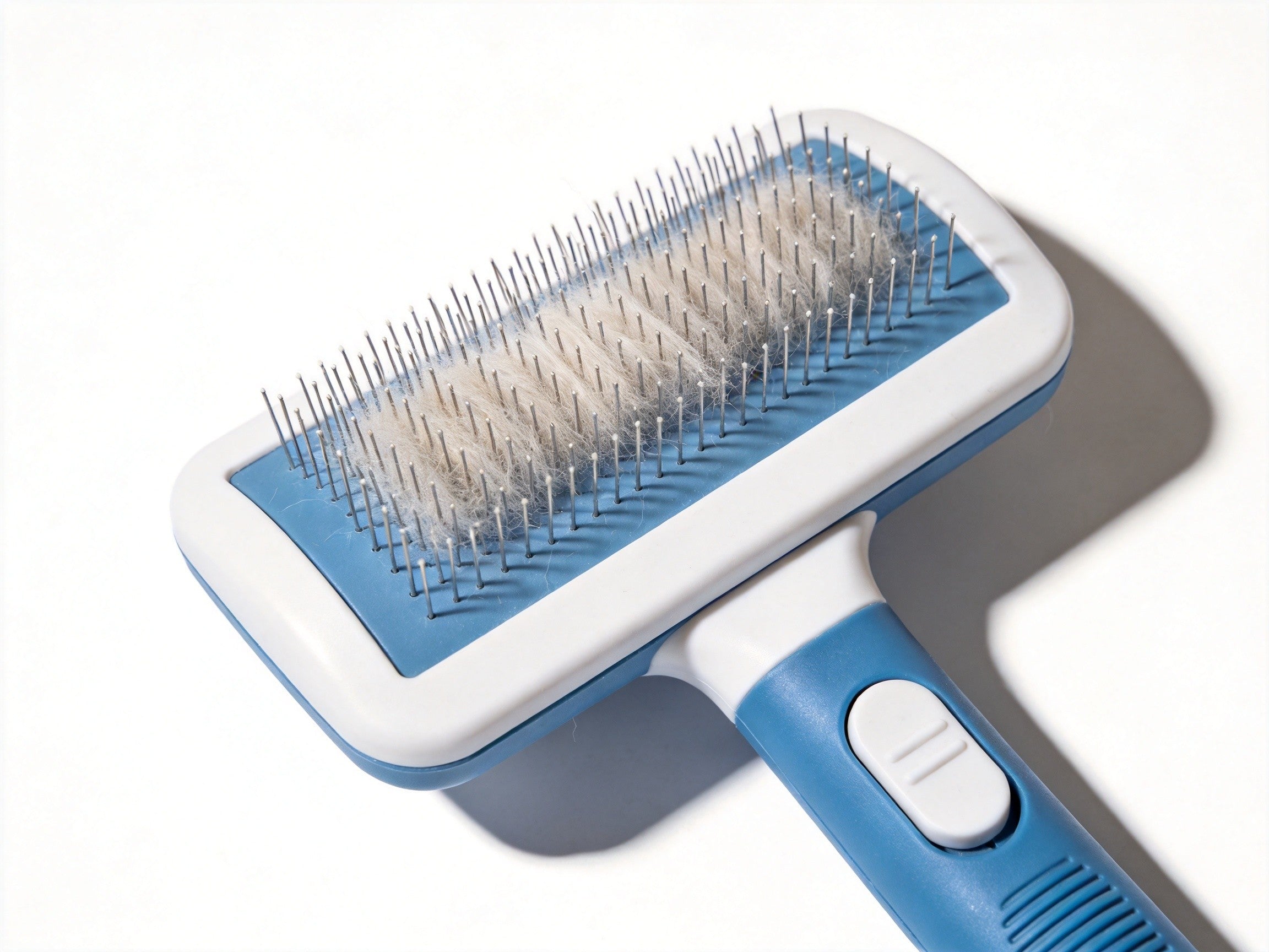 Self-Cleaning Cat Grooming Brush